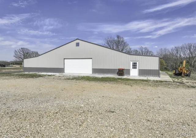 Photo 3 of Single family home for sale at 2052r State Rd Jj, Stoutland, MO 65567 | MLS# MIS26060987 | Listing updated on 2026-10-14