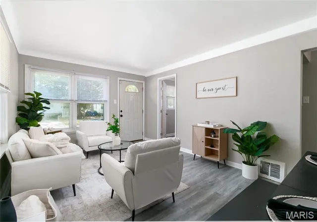 Photo 3 of Single family home for sale at 609 Belmont Pl, Saint Louis, MO 63135 | MLS# MIS26060989 | Listing updated on 2026-09-22