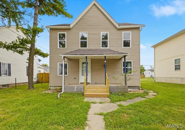 Photo 1 of Single family home for sale at 727 Benton St, Valley Park, MO 63088 | MLS# MIS26060992 | Listing updated on 2026-10-27