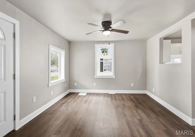 Photo 3 of Single family home for sale at 727 Benton St, Valley Park, MO 63088 | MLS# MIS26060992 | Listing updated on 2026-10-27