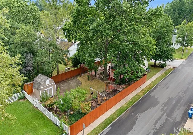 Photo 4 of Single family home for sale at 9617 Echo Ln, Saint Louis, MO 63114 | MLS# MIS26060998 | Listing updated on 2026-09-22