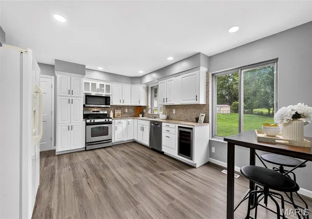 Photo 3 of Single family home for sale at 12050 Maidstone Ct, Florissant, MO 63033 | MLS# MIS26060999 | Listing updated on 2026-09-21