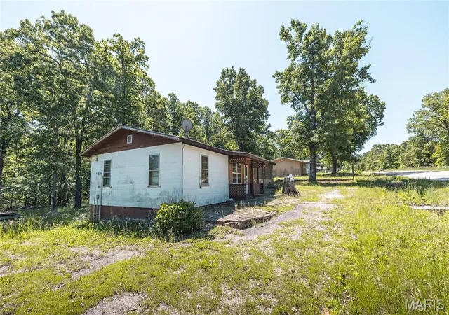 Photo 1 of Single family home for sale at 37310 Hwy Aw, Plato, MO 65552 | MLS# MIS26061002 | Listing updated on 2026-09-23
