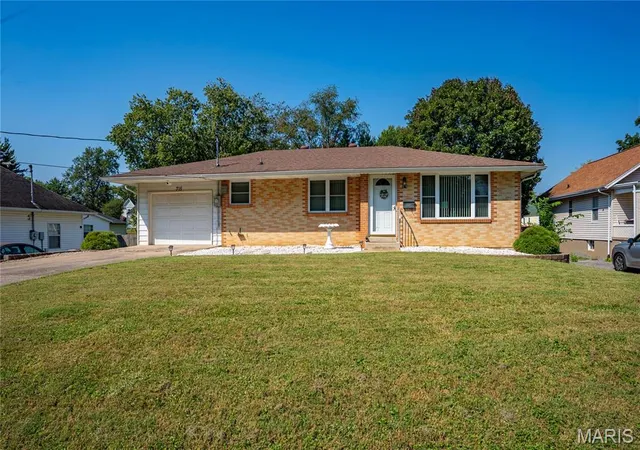 Single family home for sale at 315 Morgan St, Jackson, MO 63755 | MLS# MIS26061003
