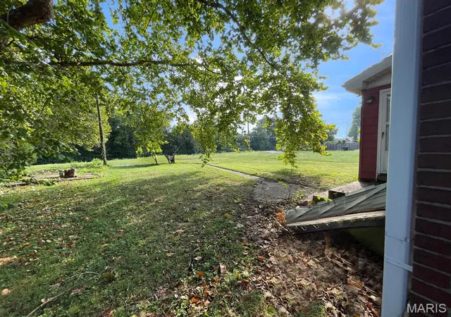 Photo 4 of Single family home for sale at 2007 W A St, Belleville, IL 62226 | MLS# MIS26061006 | Listing updated on 2026-09-21