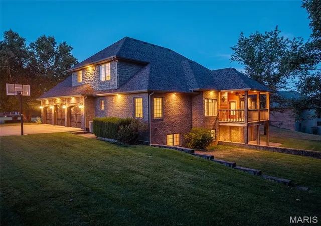 Photo 3 of Single family home for sale at 2529 Copperwood Dr, Lebanon, MO 65536 | MLS# MIS26061007 | Listing updated on 2026-09-24