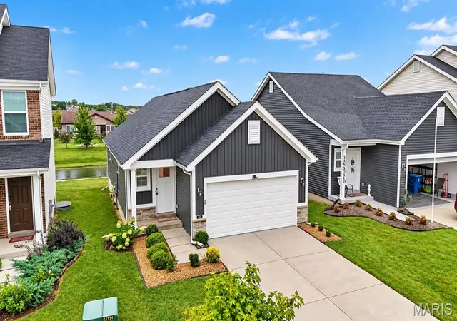 Photo 2 of Single family home for sale at 284 Crestfield Ct, Saint Charles, MO 63301 | MLS# MIS26061011 | Listing updated on 2026-10-05