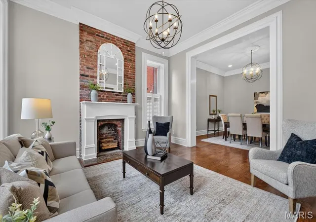 Photo 3 of Single family home for sale at 1225 Dolman St, Saint Louis, MO 63104 | MLS# MIS26061020 | Listing updated on 2026-10-17