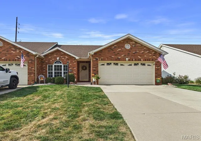 Photo 1 of Condo for sale at 1617 Mont Vista Ave, Godfrey, IL 62035 | MLS# MIS26061024 | Listing updated on 2026-10-03