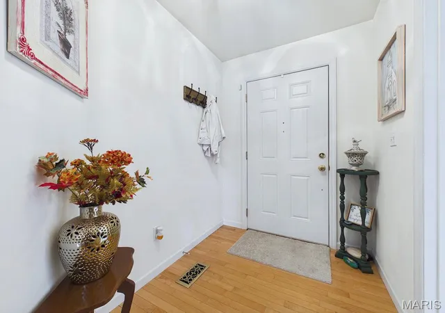 Photo 4 of Condo for sale at 1617 Mont Vista Ave, Godfrey, IL 62035 | MLS# MIS26061024 | Listing updated on 2026-10-03