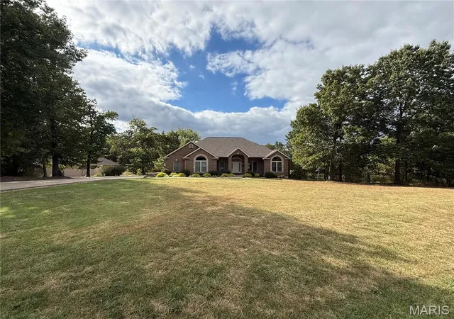 Photo 1 of Single family home for sale at 415 Big River Cir, Bonne Terre, MO 63628 | MLS# MIS26061030 | Listing updated on 2026-10-05