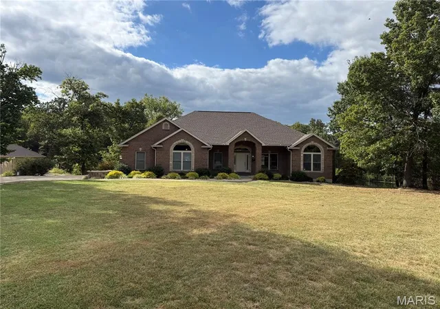 Photo 2 of Single family home for sale at 415 Big River Cir, Bonne Terre, MO 63628 | MLS# MIS26061030 | Listing updated on 2026-10-05