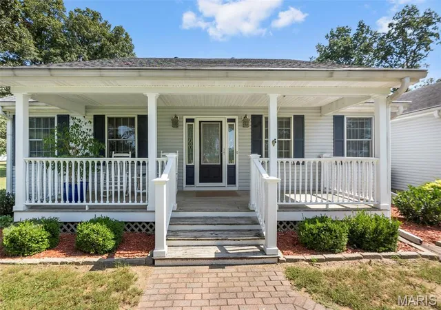 Photo 3 of Sale Pending at 900 County Hwy 505, Benton, MO 63736 | MLS# MIS26061031 | Listing updated on 2026-09-22