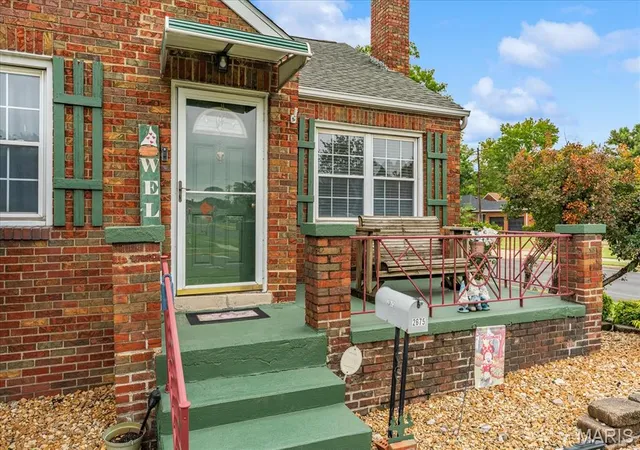 Photo 3 of Single family home for sale at 2675 Grand Ave, Granite City, IL 62040 | MLS# MIS26061044 | Listing updated on 2026-09-30