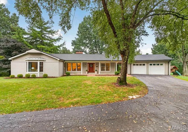 Single family home for sale at 1821 Topping Rd, Saint Louis, MO 63131 | MLS# MIS26061051