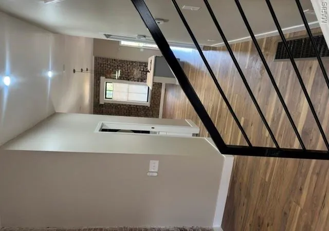 Photo 3 of Townhouse for sale at 2400 S 11th Street, Saint Louis, MO 63104 | MLS# MIS26061053 | Listing updated on 2026-09-23