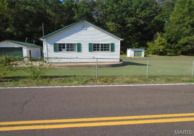 Photo 1 of Single family home for sale at 4287 Flucom Rd, De Soto, MO 63020 | MLS# MIS26061060 | Listing updated on 2026-09-25