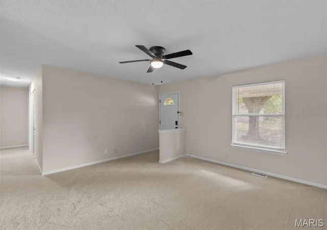 Photo 2 of Single family home for sale at 2007 Hungerford Dr, Florissant, MO 63031 | MLS# MIS26061071 | Listing updated on 2026-09-23