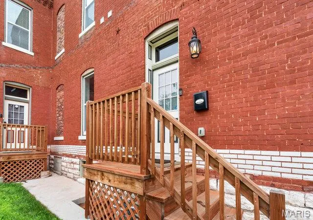 Photo 3 of Single family home for sale at 2827 Oregon Ave, Saint Louis, MO 63118 | MLS# MIS26061073 | Listing updated on 2026-10-29