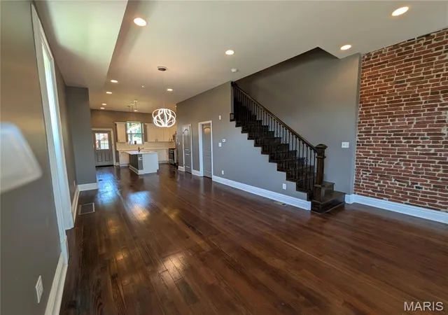 Photo 2 of Single family home for sale at 2827 Oregon Ave, Saint Louis, MO 63118 | MLS# MIS26061073 | Listing updated on 2026-09-27
