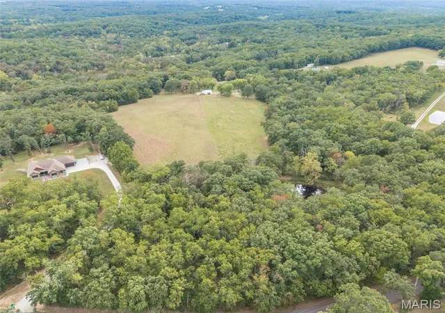 Photo 2 of Sale Pending at 13942 Springdale Rd, De Soto, MO 63020 | MLS# MIS26061074 | Listing updated on 2026-10-15