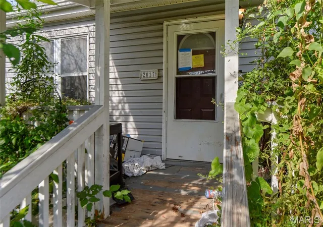 Photo 3 of Single family home for sale at 2017 Hord Ave, Saint Louis, MO 63136 | MLS# MIS26061076 | Listing updated on 2026-09-22