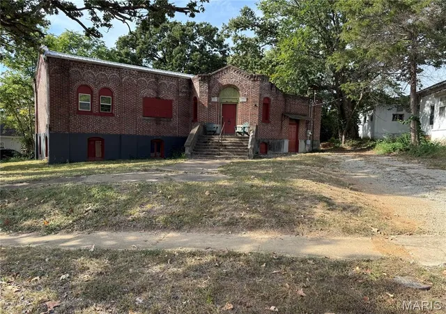 Photo 1 of Single family home for sale at 405 W Main St, Park Hills, MO 63601 | MLS# MIS26061078 | Listing updated on 2026-09-22
