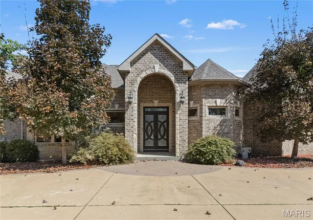 Single family home for sale at 4068 Fleur Du Bois Dr, Florissant, MO 63034 | MLS# MIS26061085