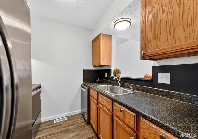 Listing Photo 3 - Condo for sale in building located at 2677 Falcons Wy, Saint Charles, MO 63303 - Unit #126