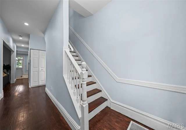 Photo 3 of Single family home for sale at 4550 Oakland Ave, Saint Louis, MO 63110 | MLS# MIS26061103 | Listing updated on 2026-10-18