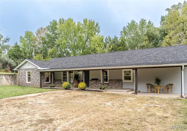 Photo 1 of Single family home for sale at 331 Friendship Ln, New Haven, MO 63068 | MLS# MIS26061104 | Listing updated on 2026-10-06