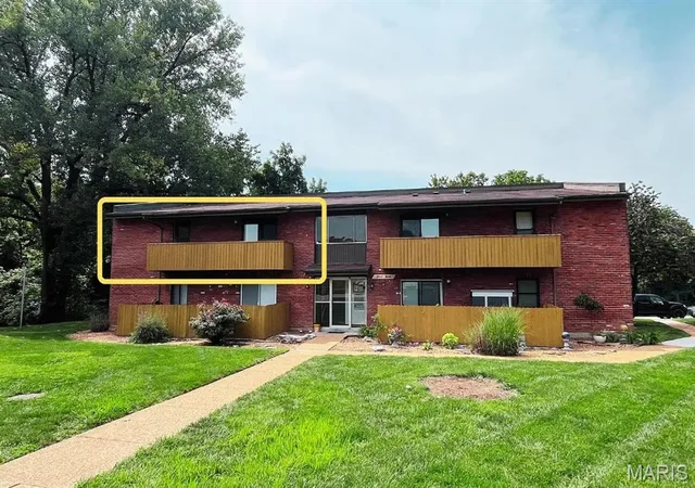 Photo 1 of Condo for sale at 1190 Calley Dr #C, Saint Louis, MO 63125 | MLS# MIS26061106 | Listing updated on 2026-09-22