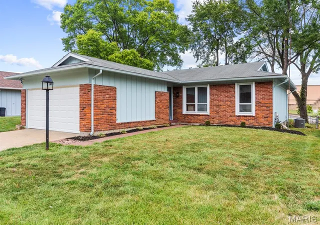 Single family home for sale at 1454 Woodpath Dr, Florissant, MO 63031 | MLS# MIS26061110 | Listing updated on 2026-09-24