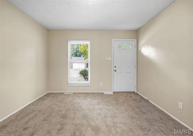 Photo 2 of Single family home for sale at 6766 Lesli Mari Ct, Florissant, MO 63033 | MLS# MIS26061125 | Listing updated on 2026-09-24