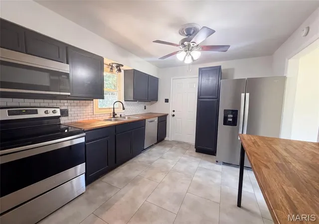 Photo 2 of Single family home for sale at 4659 Spring Glen Dr, House Springs, MO 63051 | MLS# MIS26061129 | Listing updated on 2026-10-07