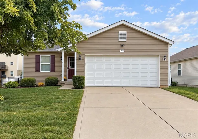 Photo 1 of Single family home for sale at 719 Rabbit Run Dr, Wentzville, MO 63385 | MLS# MIS26061130 | Listing updated on 2026-10-20