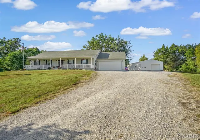 Photo 2 of Single family home for sale at 7315 Roscow Holw Rd, Prairie Du Rocher, IL 62277 | MLS# MIS26061134 | Listing updated on 2026-10-21