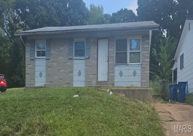 Photo 1 of Single family home for sale at 6140 Emerald Ave, Saint Louis, MO 63135 | MLS# MIS26061138 | Listing updated on 2026-09-25