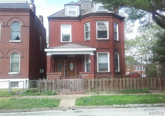 Photo 1 of Sale Pending at 3237 Barrett St, Saint Louis, MO 63107 | MLS# MIS26061141 | Listing updated on 2026-10-07