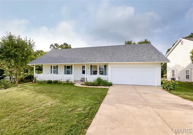 Photo 1 of Single family home for sale at 100 Cuivre Ridge Dr, Troy, MO 63379 | MLS# MIS26061150 | Listing updated on 2026-10-01