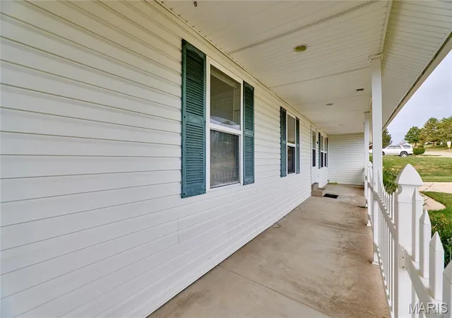 Photo 3 of Single family home for sale at 100 Cuivre Ridge Dr, Troy, MO 63379 | MLS# MIS26061150 | Listing updated on 2026-10-01