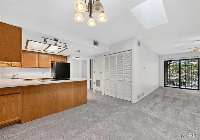 Photo 3 of Condo for sale at 1440 Heritage Landing #304, Saint Charles, MO 63303 | MLS# MIS26061152 | Listing updated on 2026-10-01