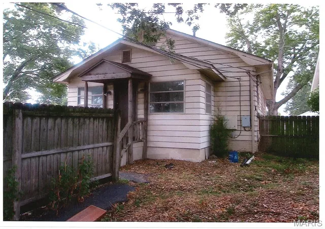 Photo 4 of Single family home for sale at 2981 Madison Ave, Granite City, IL 62040 | MLS# MIS26061162 | Listing updated on 2026-10-09