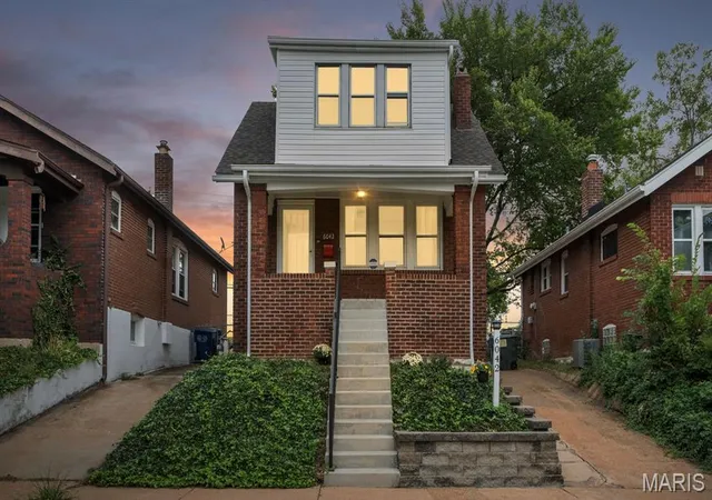 Photo 1 of Sale Pending at 6042 Wanda Ave, Saint Louis, MO 63116 | MLS# MIS26061165 | Listing updated on 2026-10-03