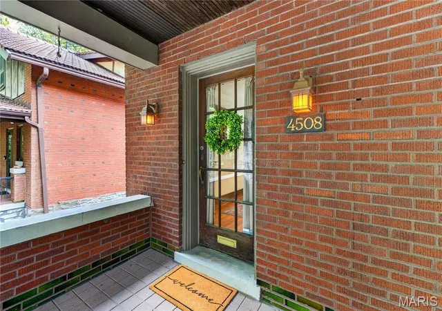 Photo 4 of Single family home for sale at 4508 Tower Grv Pl, Saint Louis, MO 63110 | MLS# MIS26061173 | Listing updated on 2026-10-08