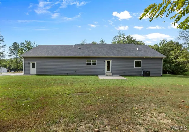 Photo 4 of Single family home for sale at 247 Pecan Landing Ln, Jackson, MO 63755 | MLS# MIS26061176 | Listing updated on 2026-09-28