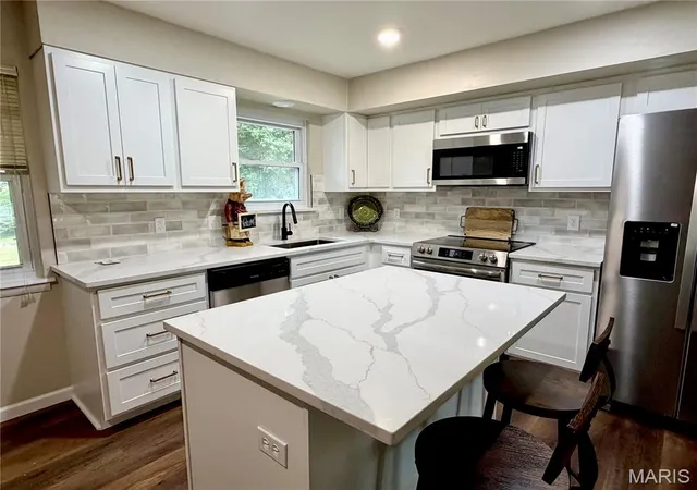 Photo 2 of Single family home for sale at 76 Ruth Dr, Saint Charles, MO 63301 | MLS# MIS26061177 | Listing updated on 2026-09-25