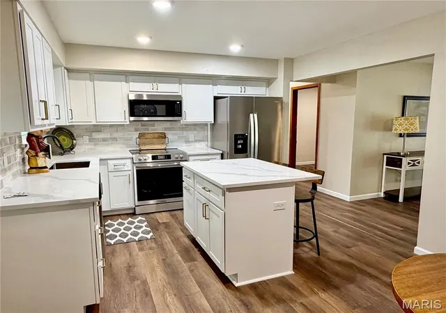 Photo 3 of Single family home for sale at 76 Ruth Dr, Saint Charles, MO 63301 | MLS# MIS26061177 | Listing updated on 2026-09-25