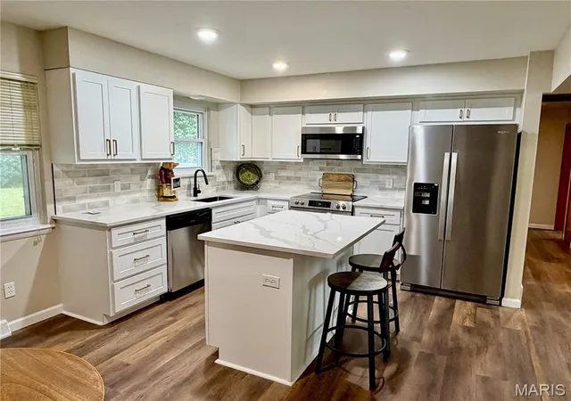 Photo 4 of Single family home for sale at 76 Ruth Dr, Saint Charles, MO 63301 | MLS# MIS26061177 | Listing updated on 2026-09-25