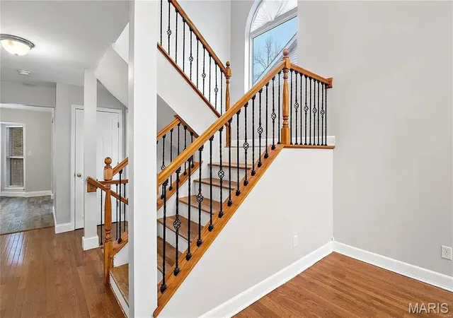 Photo 4 of Single family home for sale at 4312 Hollow Brk Ct, Florissant, MO 63034 | MLS# MIS26061180 | Listing updated on 2026-09-30